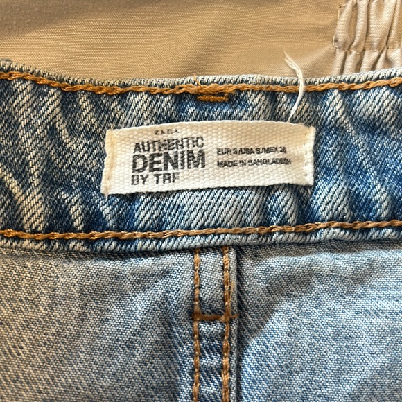 Zara (Trafaluc) blue denim skirt with red & white stripes on side - Picture 6 of 8